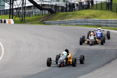 Formule 1600 en photos, 17-19 mai Victoria Day à Motorsport Park, ONT - Photo ID No.2401-240523062109