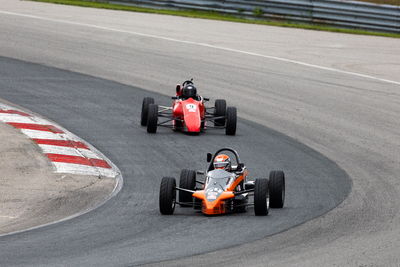 Formule 1600 en photos, 17-19 mai Victoria Day à Motorsport Park, ONT - Photo ID No.2401-240523062215