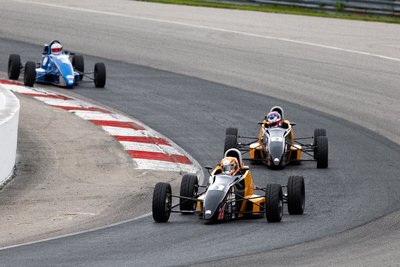 Formule 1600 en photos, 17-19 mai Victoria Day à Motorsport Park, ONT - Photo ID No.2401-240523062248