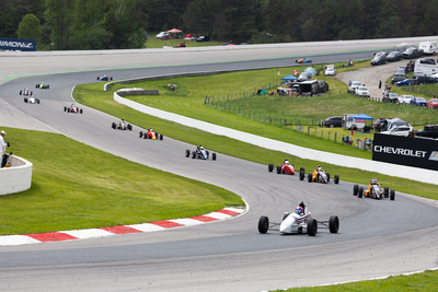 Formule 1600 en photos, 17-19 mai Victoria Day à Motorsport Park, ONT - Photo ID No.2401-240523062327