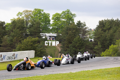 Formule 1600 en photos, 17-19 mai Victoria Day à Motorsport Park, ONT - Photo ID No.2401-240523062329