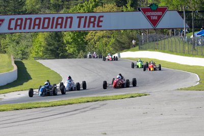 Formule 1600 en photos, 17-19 mai Victoria Day à Motorsport Park, ONT - Photo ID No.2401-240523062507