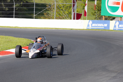 Formule 1600 en photos, 17-19 mai Victoria Day à Motorsport Park, ONT - Photo ID No.2401-240523062543