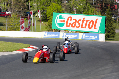 Formule 1600 en photos, 17-19 mai Victoria Day à Motorsport Park, ONT - Photo ID No.2401-240523062642