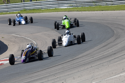 Formule 1600 en photos, 17-19 mai Victoria Day à Motorsport Park, ONT - Photo ID No.2401-240523062718