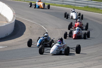 Formule 1600 en photos, 17-19 mai Victoria Day à Motorsport Park, ONT - Photo ID No.2401-240523062720